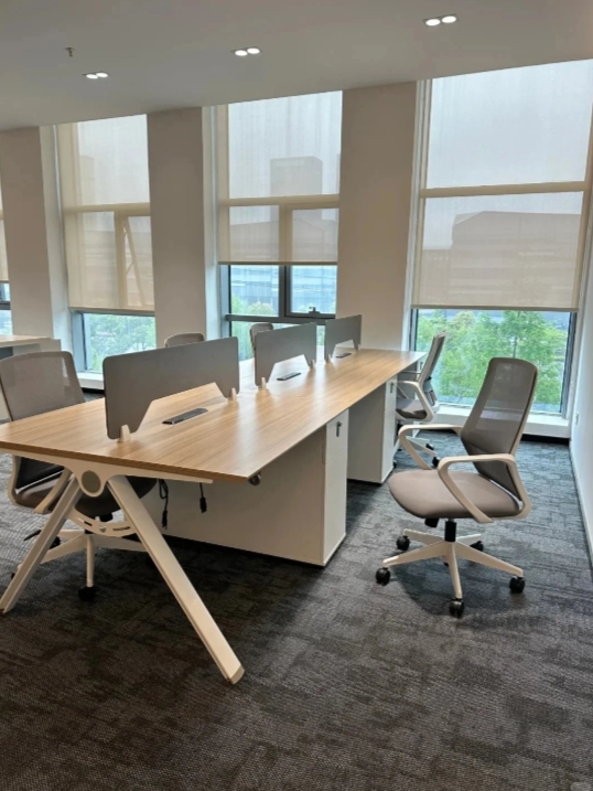 种草的极简员工办公桌,真的绝了!