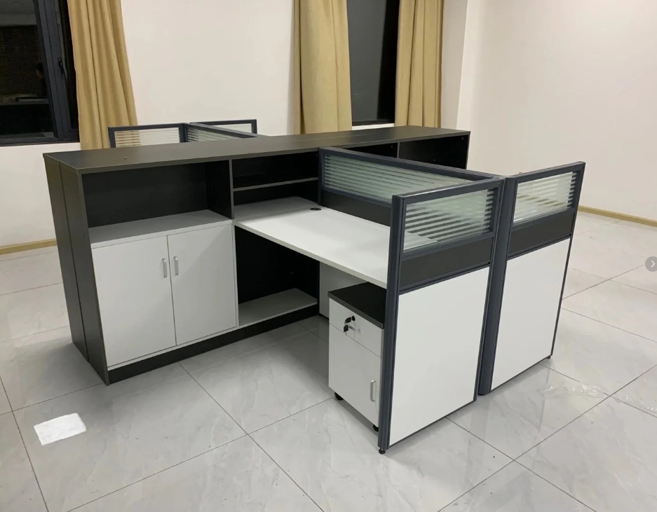 在选择办公桌的时候应该注意哪些问题呢