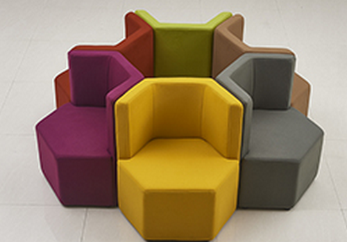 办公家具中班台的由来